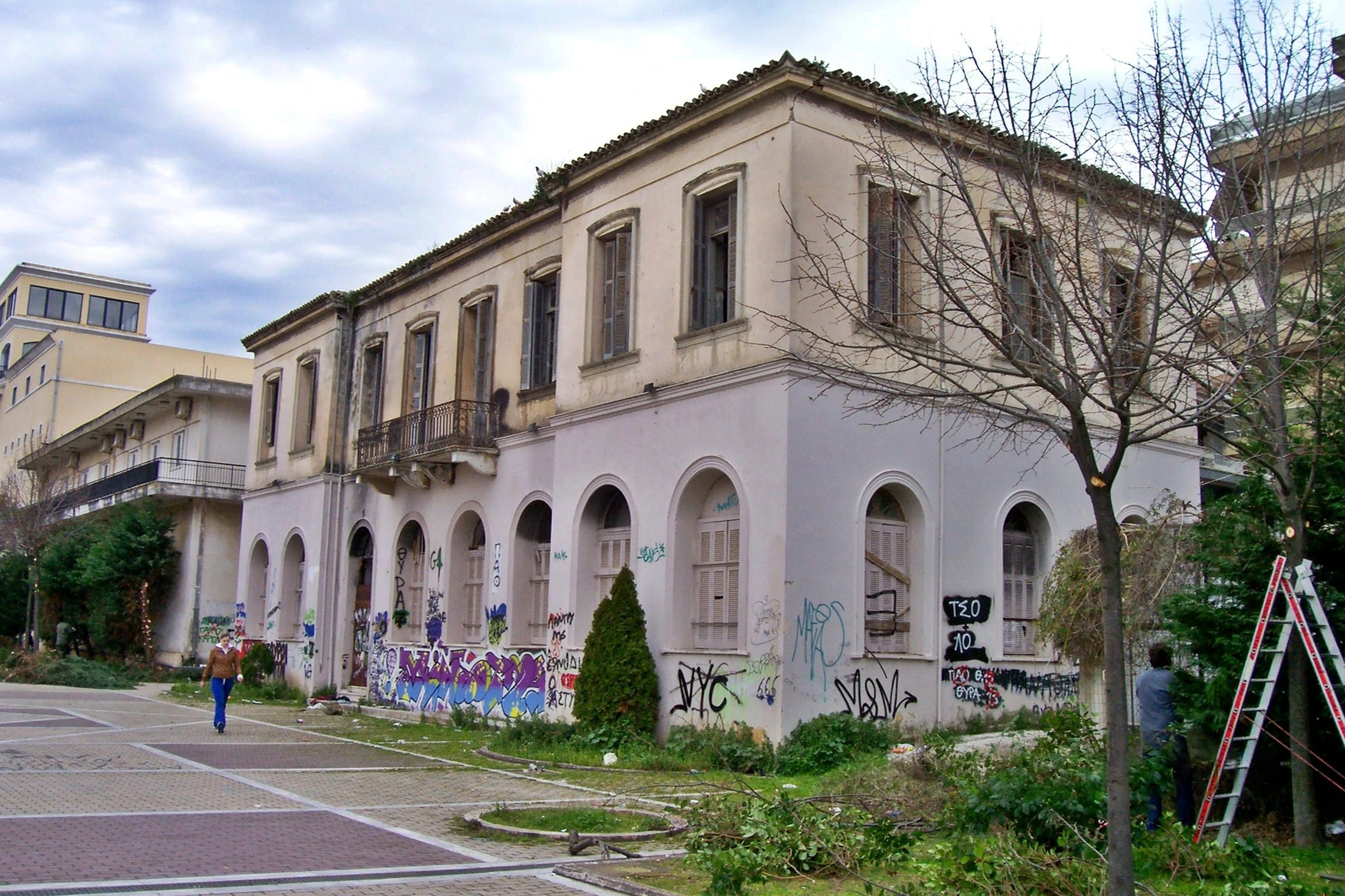 Πρώην υπνωτήρια ΟΣΕ — Πύργος